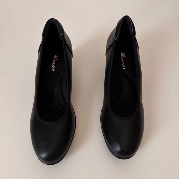 Black pumps, water resistant, anti fatigue, anti slip comfort ladies size  7 - Picture 7 of 7